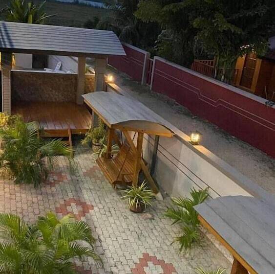 ホテル Norshah Village Resort