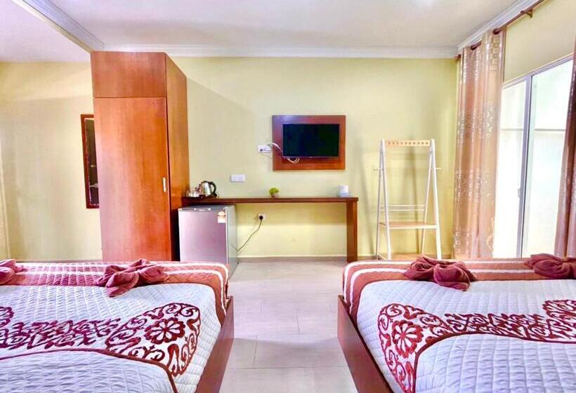 ホテル Norshah Village Resort