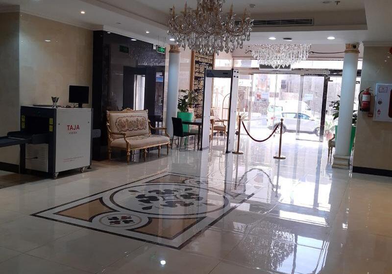 Отель Oyo 474 Alyousr Royal