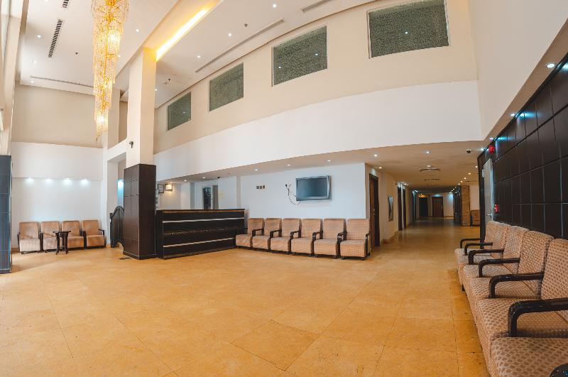 ホテル Oyo 478 Dorat Al Taqwa