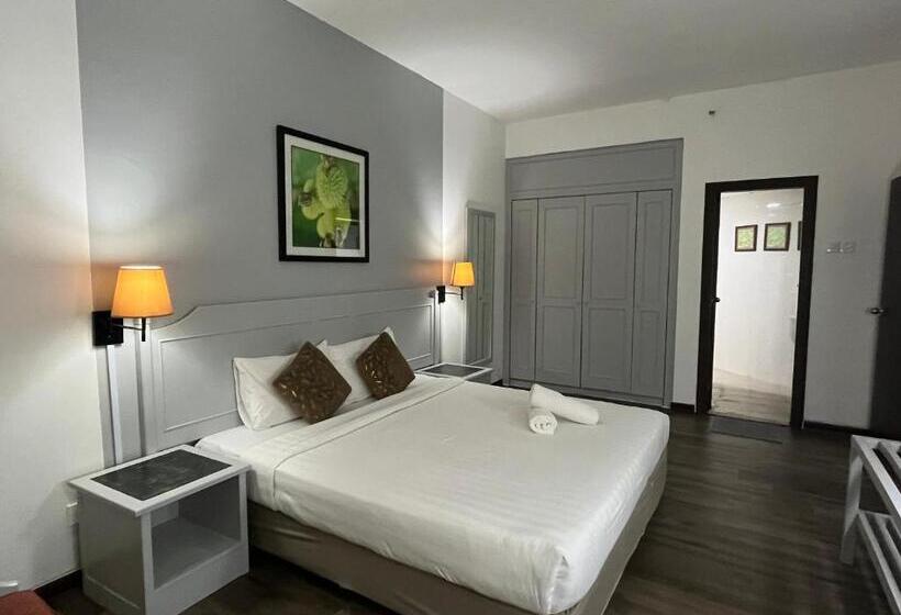 בית מלון כפרי Paradise By The Sea In Penang By Veron At Rainbow Paradise