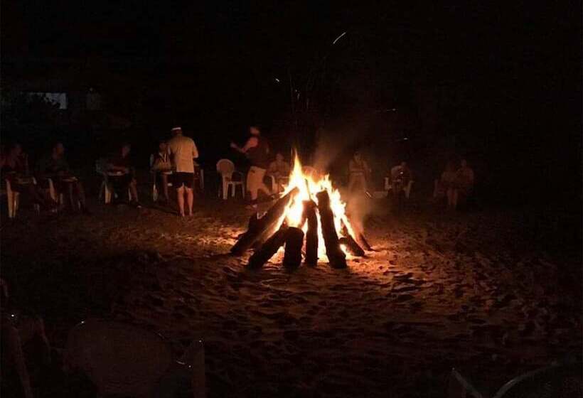 호텔 Playa Hermosa Ecolodge