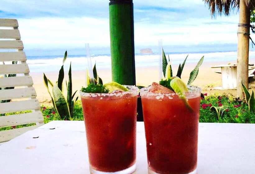 호텔 Playa Hermosa Ecolodge