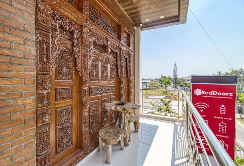 בית מלון כפרי Prime Adisucipto