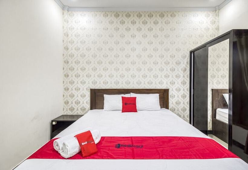 בית מלון כפרי Prime Adisucipto