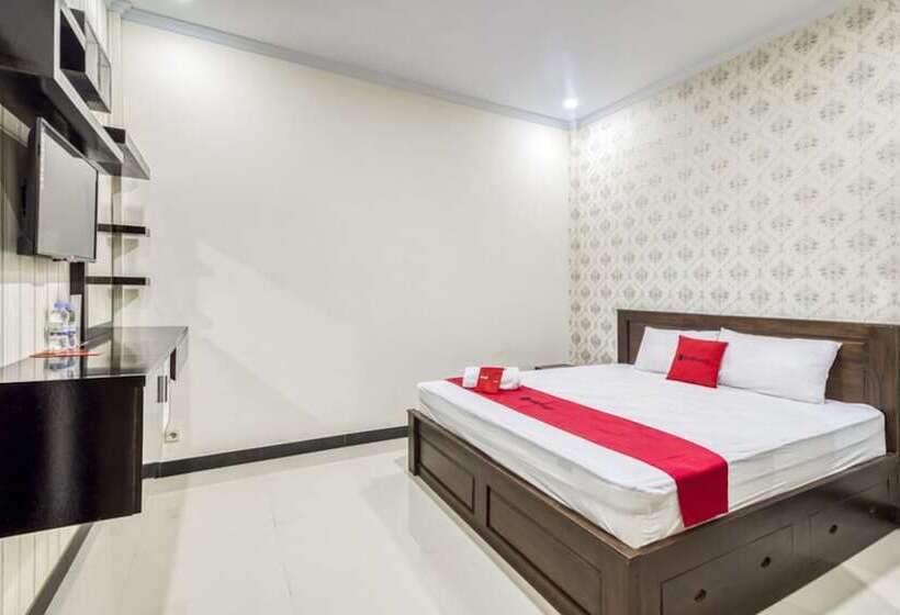 בית מלון כפרי Prime Adisucipto