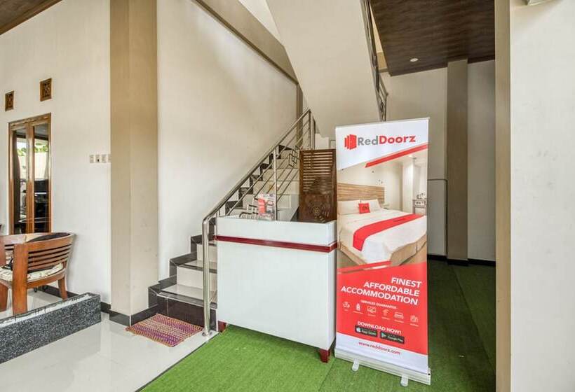 בית מלון כפרי Prime Adisucipto