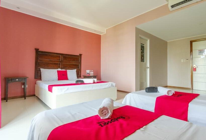 هتل Reddoorz Plus @ West Nautical Road Puerto Galera