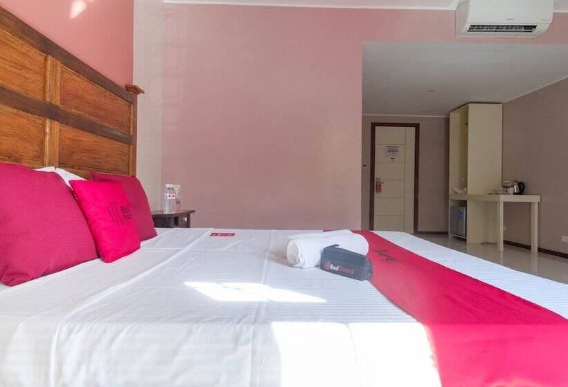 هتل Reddoorz Plus @ West Nautical Road Puerto Galera