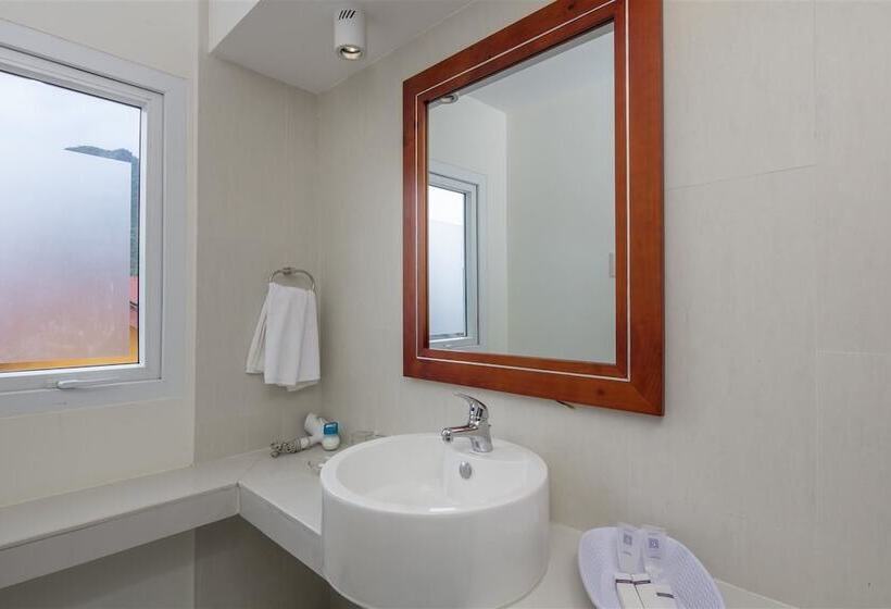 هتل Saigon Phong Nha