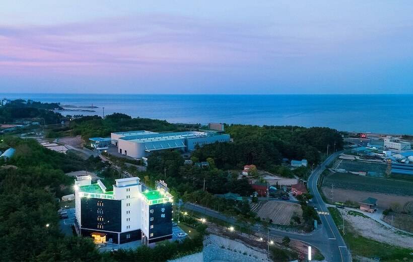 בית מלון כפרי Yangyang See Star Donghae