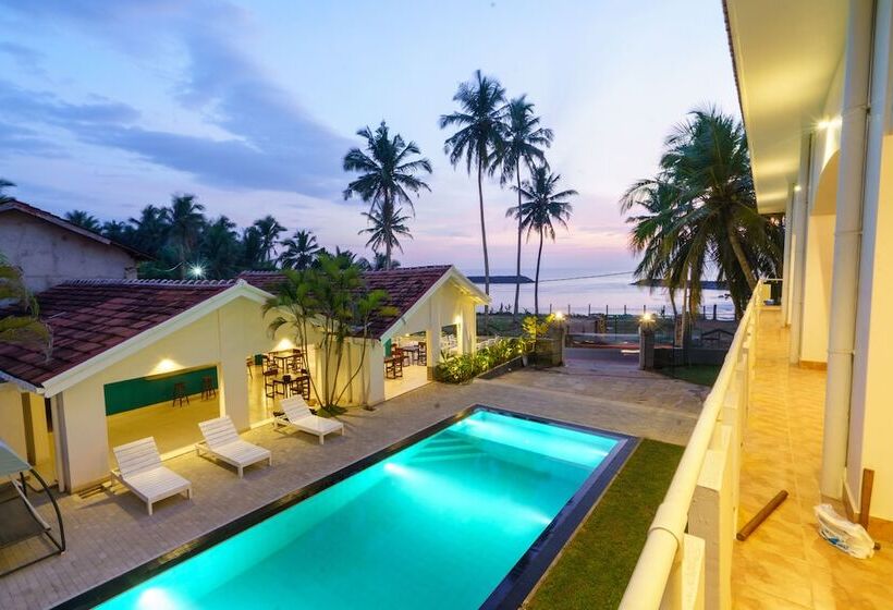 Hotel Shangrela Beach Resort By Ark