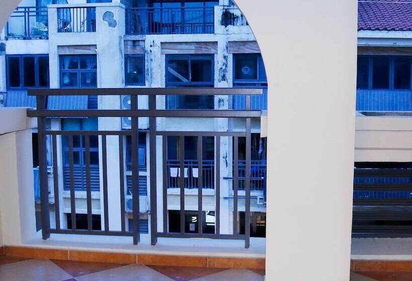 Отель Shenzhen Sea House Apartment