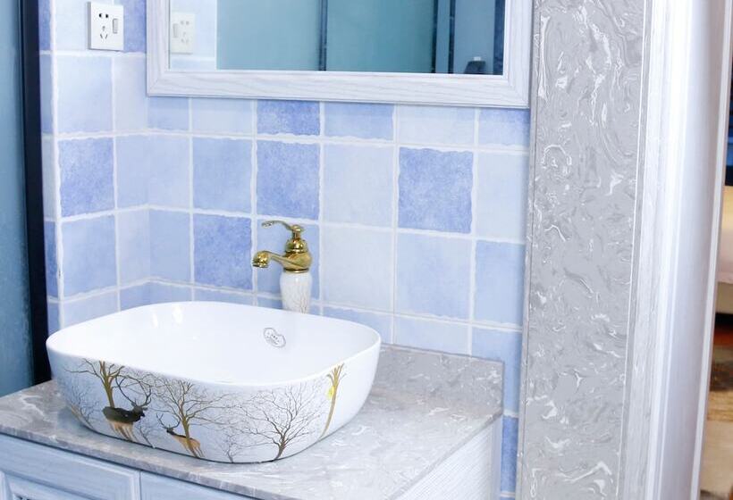 Отель Shenzhen Sea House Apartment