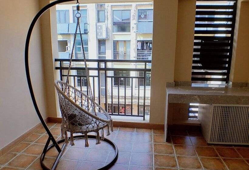 Отель Shenzhen Sea House Apartment