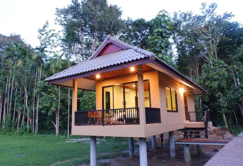 호텔 The Bliss Khao Sok Boutique Lodge