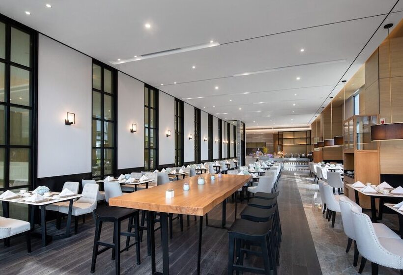 颐豪酒店福州南站店