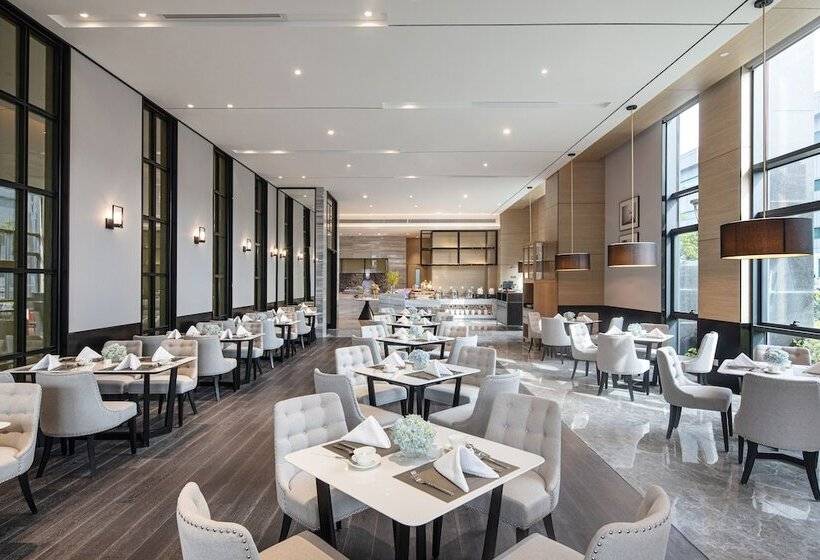 颐豪酒店福州南站店