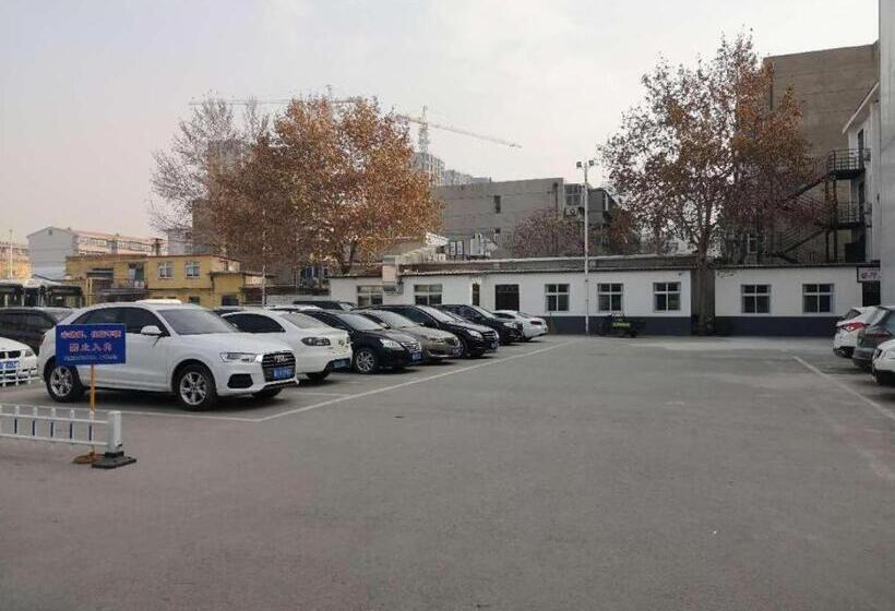 Pai Hotels·handan Lianfang Road Bus Station