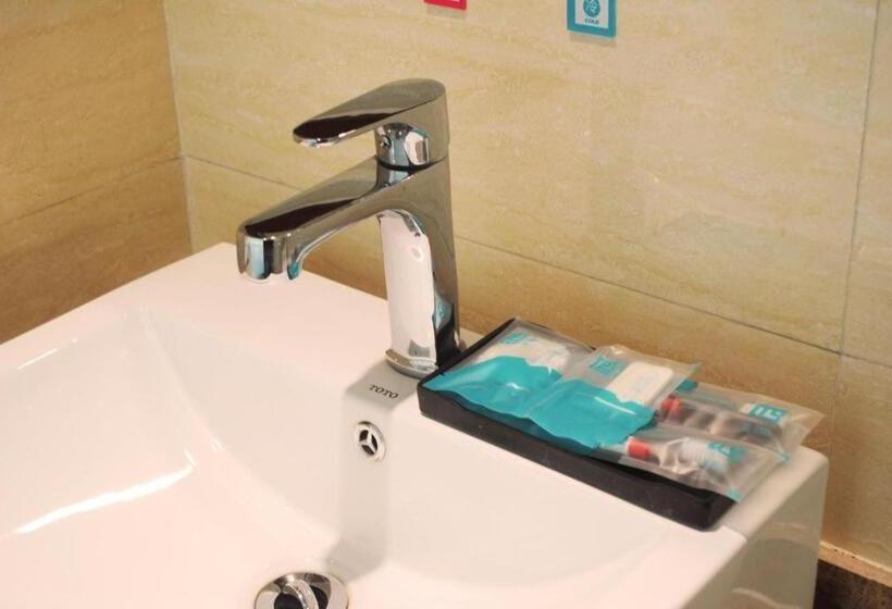 Pai Hotels·zanhuang Bus Station