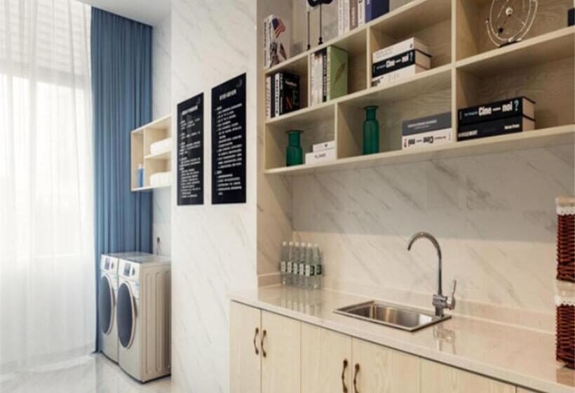 Xana Hotelle Lhasa Potala Palace Beijing Middle Road