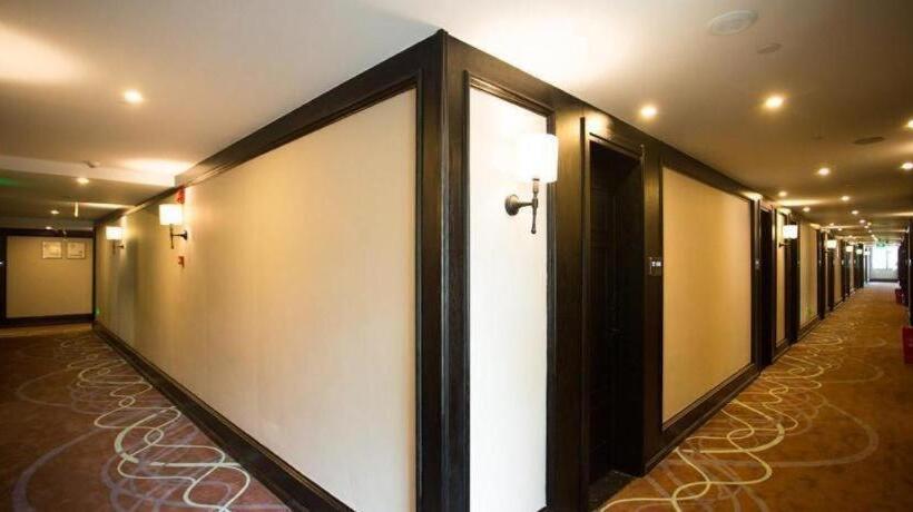 Xana Hotelle Lhasa Potala Palace Beijing Middle Road