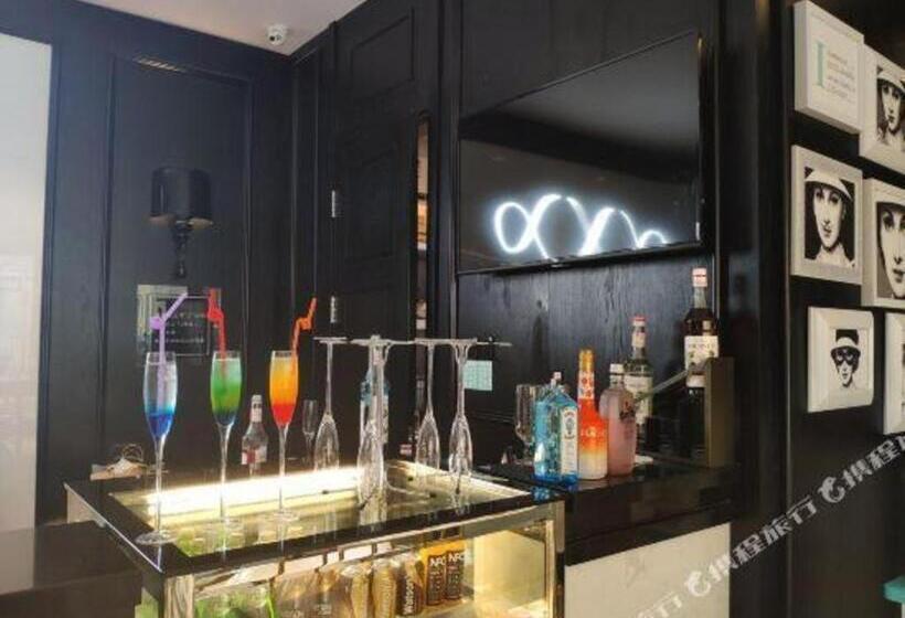 Xana Hotelle Nanjing Xinjiekou Daxinggong Metro Station