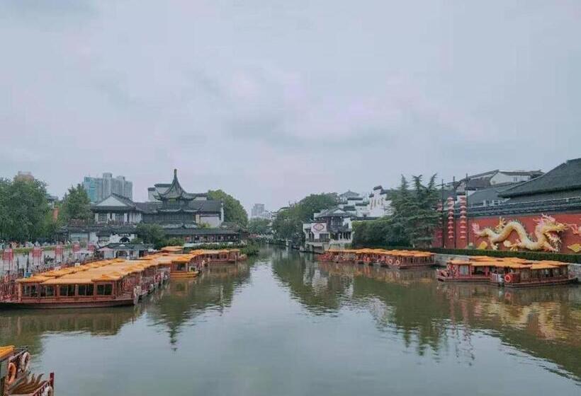 Xana Hotelle Nanjing Xinjiekou Daxinggong Metro Station
