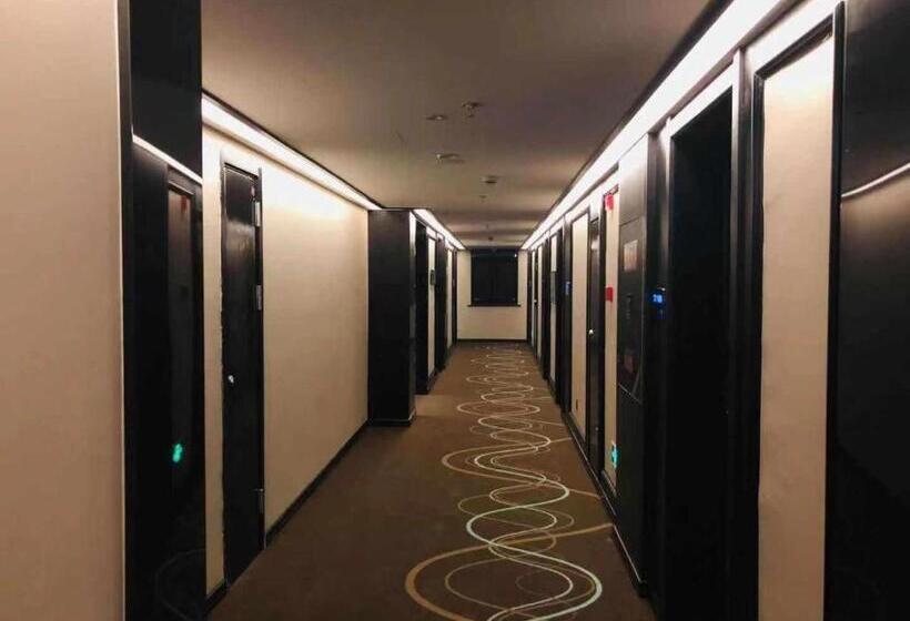 Xana Hotelle Nanjing Xinjiekou Daxinggong Metro Station