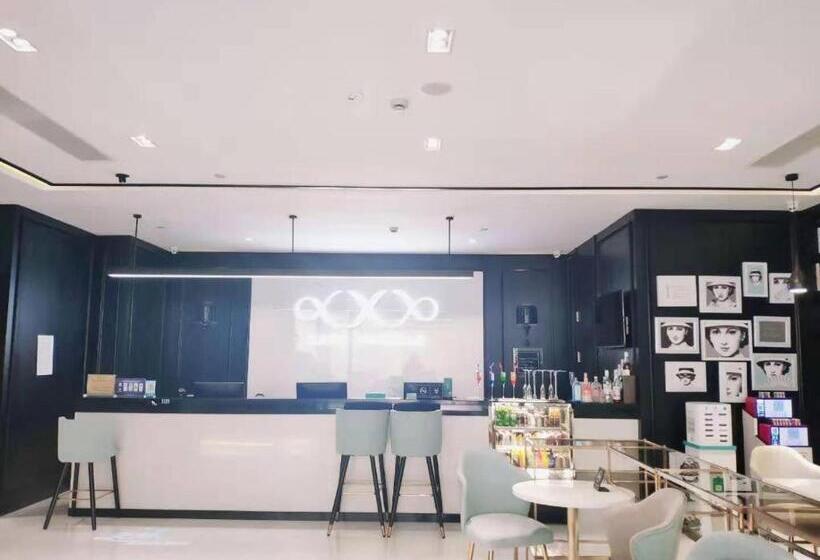 Xana Hotelle Nanjing Xinjiekou Daxinggong Metro Station