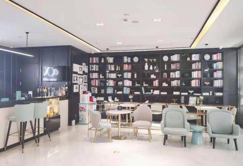 Xana Hotelle Nanjing Xinjiekou Daxinggong Metro Station