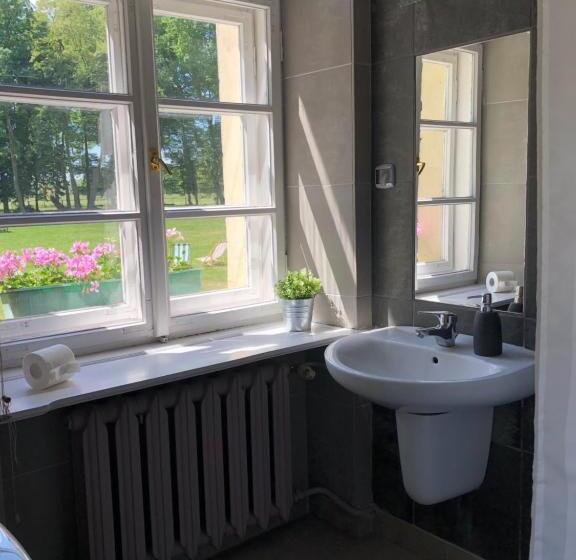 הוסטל Dworek Bielin