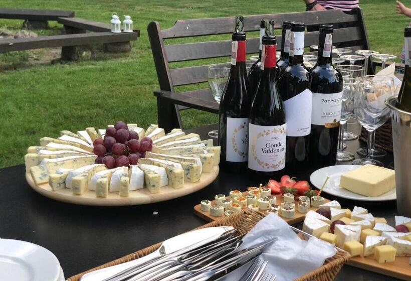 הוסטל Dworek Bielin