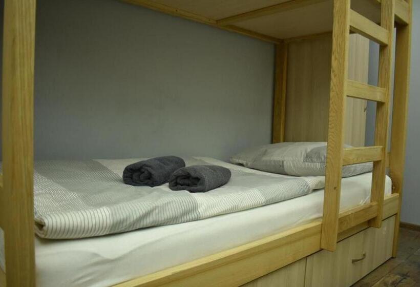 הוסטל Noclegi Jurapark Krasiejów