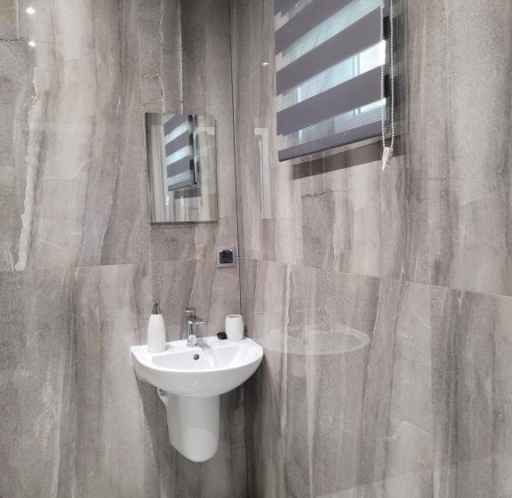 ユースホステル Sebar