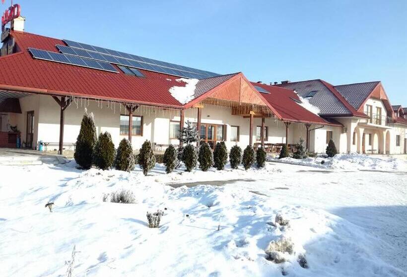 فندق صغير Zajazd Bachus