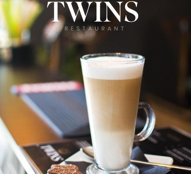 Aparthotel W Dolinie Stawów Zator By Housine