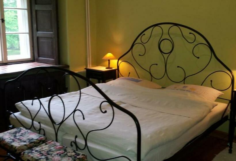 Bed and Breakfast Zamek Rynkówka