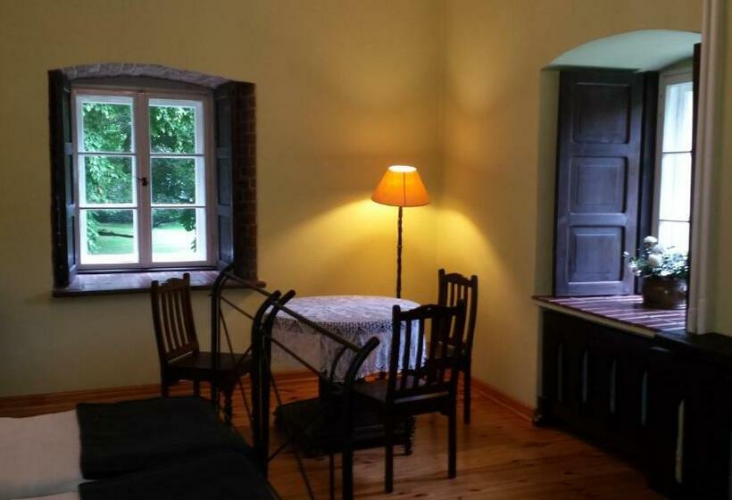 Bed and Breakfast Zamek Rynkówka