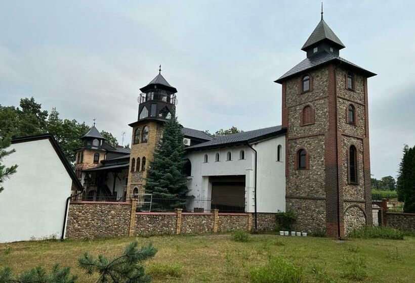 ホテル Agroturystyka Trzy Wieże