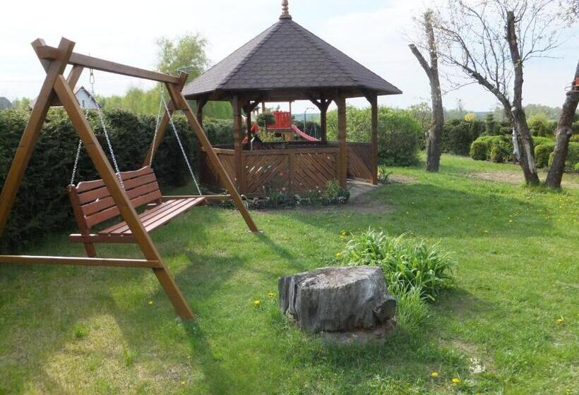 Отель Chata Pod Strzechą  Bory Tucholskie