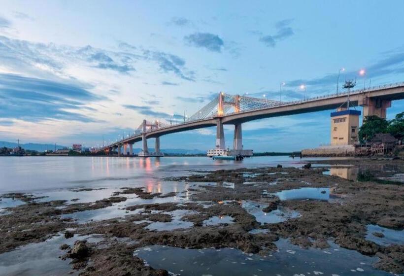 בית מלון כפרי Jiji's Hostel