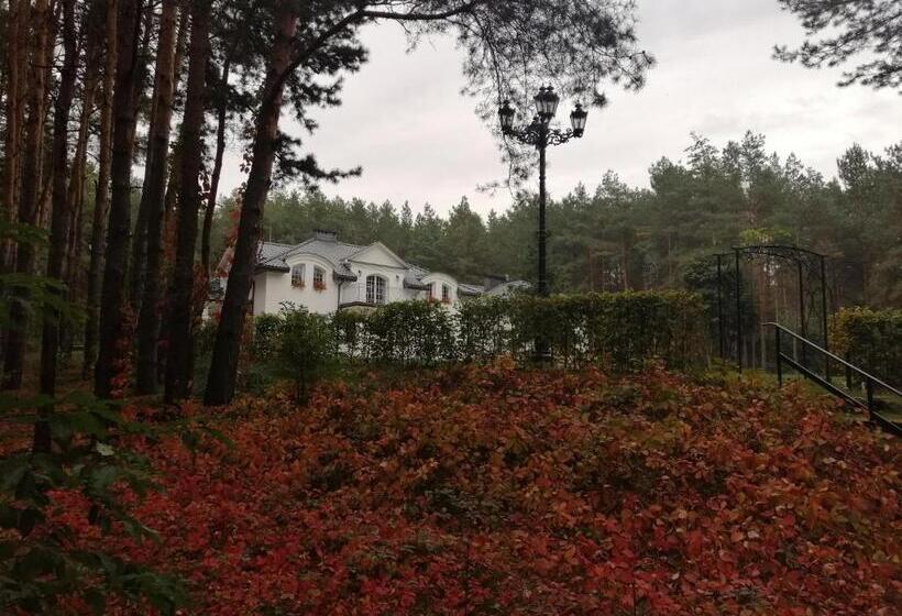 ホテル Leśny Dwór Uhowo