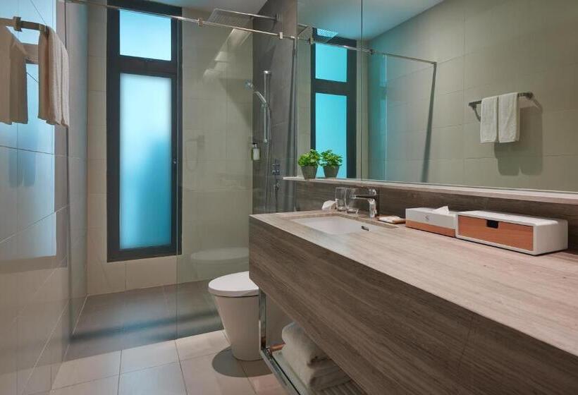 Отель Mercure Living Putrajaya