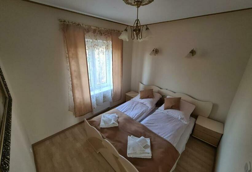 בית מלון כפרי Mimoza