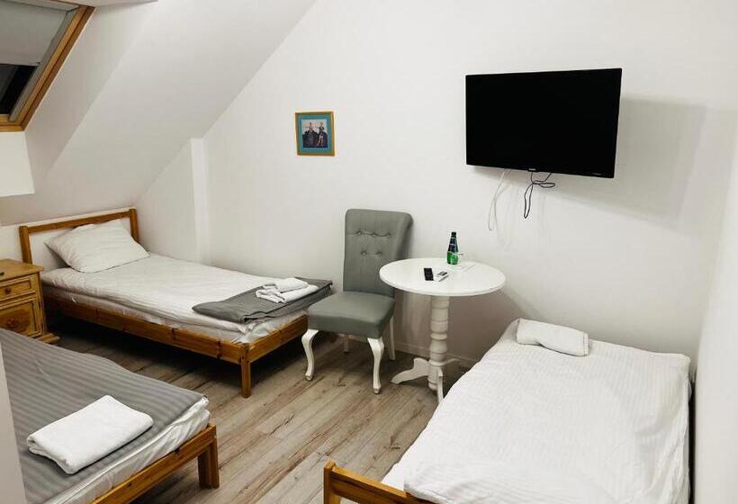 בית מלון כפרי Piławski Dwór