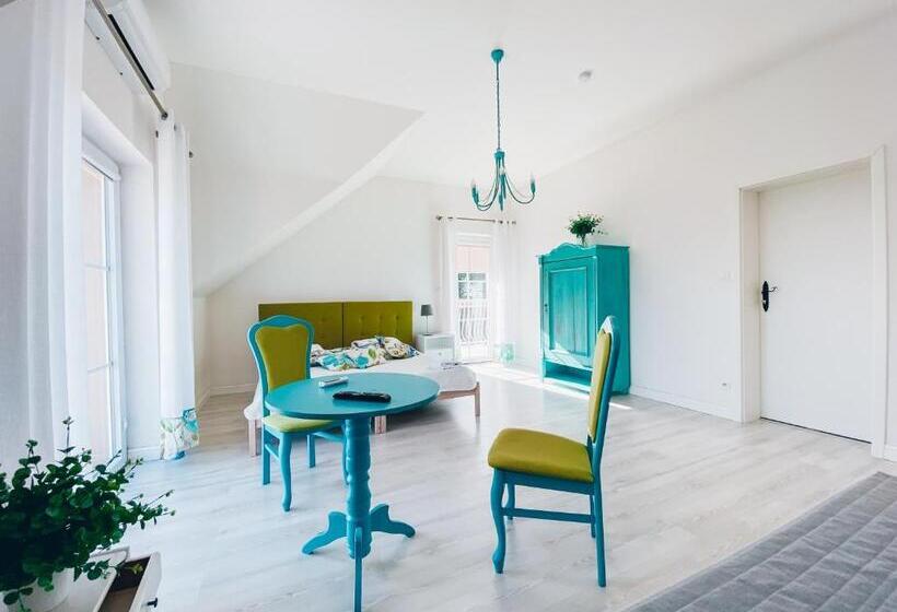 בית מלון כפרי Piławski Dwór