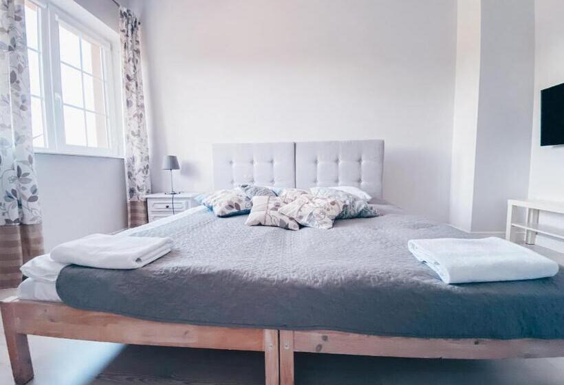 בית מלון כפרי Piławski Dwór