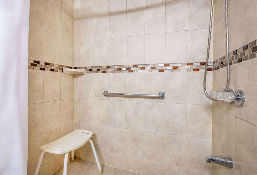 فندق Ramada By Wyndham Rome   Verona