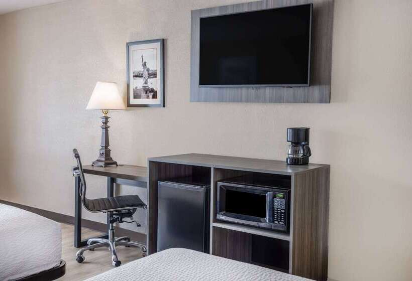 فندق Ramada By Wyndham Rome   Verona